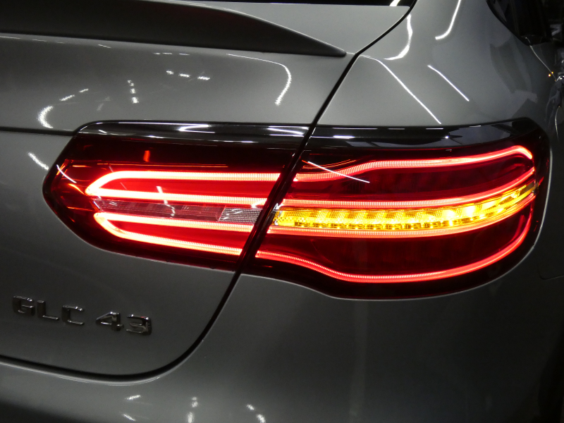 AMG GLCクーペ GLC43 4MATIC ｸｰﾍﾟ ﾚｻﾞｰｴｸｽｸﾙｰｼﾌﾞ&ﾅｲﾄ&ﾚｰﾀﾞｰｾｰﾌﾃｨPKG　meｺﾈｸﾄ AMGｴｱﾛ/20ｲﾝﾁAW 黒本革 ｻﾝﾙｰﾌ HDDﾅﾋﾞ 地ﾃﾞｼﾞ 360度ｶﾒﾗ Burmester LEDﾍｯﾄﾞﾗｲﾄ ｵｰﾄﾘｱｹﾞｰﾄ ｴｱﾊﾞﾗﾝｽPKG ﾍｯﾄﾞｱｯﾌﾟD　2年保証付