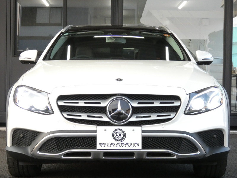 メルセデスベンツ Eクラス E220d 4MATIC ｵｰﾙﾃﾚｲﾝ ｴｸｽｸﾙｰｼﾌﾞ&ﾚｰﾀﾞｰｾｰﾌﾃｨPKG　meｺﾈｸﾄ 黒本革/ﾍﾞﾝﾁﾚｰﾀｰ/前後ﾋｰﾀｰ ﾊﾟﾉﾗﾏSR ﾅﾋﾞ 地ﾃﾞｼﾞ 360度ｶﾒﾗ AppleCarPlay Burmester ﾍｯﾄﾞｱｯﾌﾟD ｴｱﾊﾞﾗﾝｽPKG 自動ﾘｱｹﾞｰﾄ/ﾌｯﾄOP LEDﾗｲﾄ/自動HB　2年保証付