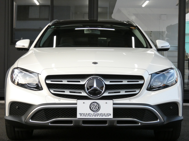 メルセデスベンツ Eクラス E220d 4MATIC ｵｰﾙﾃﾚｲﾝ ｴｸｽｸﾙｰｼﾌﾞ&ﾚｰﾀﾞｰｾｰﾌﾃｨPKG　meｺﾈｸﾄ 黒本革/ﾍﾞﾝﾁﾚｰﾀｰ/前後ﾋｰﾀｰ ﾊﾟﾉﾗﾏSR ﾅﾋﾞ 地ﾃﾞｼﾞ 360度ｶﾒﾗ AppleCarPlay Burmester ﾍｯﾄﾞｱｯﾌﾟD ｴｱﾊﾞﾗﾝｽPKG 自動ﾘｱｹﾞｰﾄ/ﾌｯﾄOP LEDﾗｲﾄ/自動HB　2年保証付