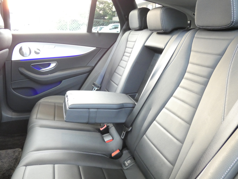メルセデスベンツ Eクラス E220d 4MATIC ｵｰﾙﾃﾚｲﾝ ｴｸｽｸﾙｰｼﾌﾞ&ﾚｰﾀﾞｰｾｰﾌﾃｨPKG　meｺﾈｸﾄ 黒本革/ﾍﾞﾝﾁﾚｰﾀｰ/前後ﾋｰﾀｰ ﾊﾟﾉﾗﾏSR ﾅﾋﾞ 地ﾃﾞｼﾞ 360度ｶﾒﾗ AppleCarPlay Burmester ﾍｯﾄﾞｱｯﾌﾟD ｴｱﾊﾞﾗﾝｽPKG 自動ﾘｱｹﾞｰﾄ/ﾌｯﾄOP LEDﾗｲﾄ/自動HB　2年保証付