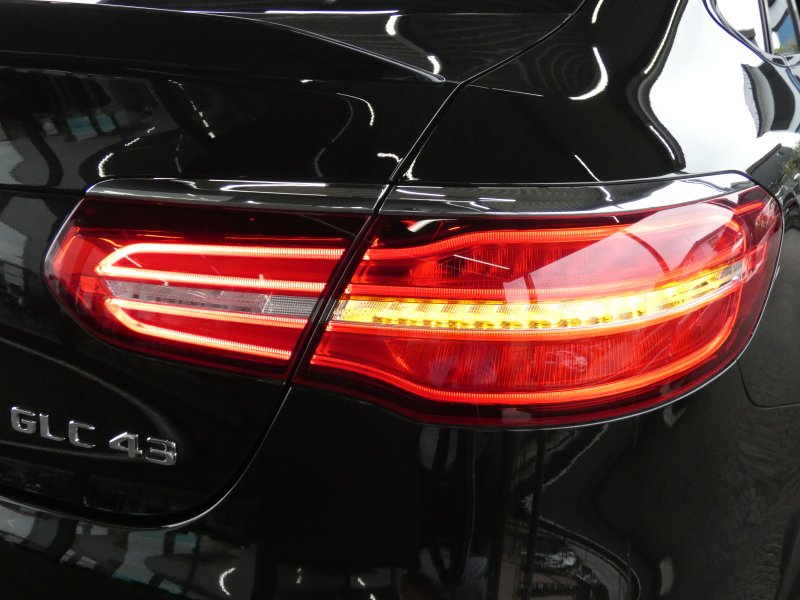 AMG GLCクーペ GLC43 4MATIC ｸｰﾍﾟ ﾚｻﾞｰｴｸｽｸﾙｰｼﾌﾞ&ﾅｲﾄ&ﾚｰﾀﾞｰｾｰﾌﾃｨPKG　AMGｴｱﾛ/21ｲﾝﾁAW ﾊﾟﾅﾒﾘｶｰﾅｸﾞﾘﾙ 黒本革 ｻﾝﾙｰﾌ HDDﾅﾋﾞ 地ﾃﾞｼﾞ 360度ｶﾒﾗ Burmester LEDﾍｯﾄﾞﾗｲﾄ ｵｰﾄﾘｱｹﾞｰﾄ ｴｱﾊﾞﾗﾝｽPKG ﾍｯﾄﾞｱｯﾌﾟD　2年保証付