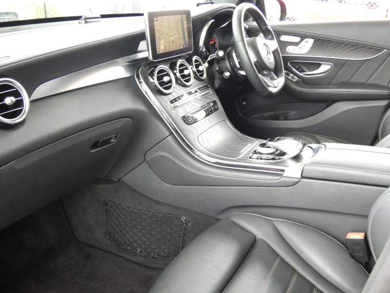 AMG GLCクーペ GLC43 4MATIC ｸｰﾍﾟ ﾚｻﾞｰｴｸｽｸﾙｰｼﾌﾞ&ﾅｲﾄ&ﾚｰﾀﾞｰｾｰﾌﾃｨPKG　AMGｴｱﾛ/21ｲﾝﾁAW ﾊﾟﾅﾒﾘｶｰﾅｸﾞﾘﾙ 黒本革 ｻﾝﾙｰﾌ HDDﾅﾋﾞ 地ﾃﾞｼﾞ 360度ｶﾒﾗ Burmester LEDﾍｯﾄﾞﾗｲﾄ ｵｰﾄﾘｱｹﾞｰﾄ ｴｱﾊﾞﾗﾝｽPKG ﾍｯﾄﾞｱｯﾌﾟD　2年保証付
