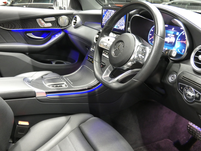 メルセデスベンツ GLC GLC220d 4MATIC AMGﾗｲﾝ ﾚｻﾞｰｴｸｽｸﾙｰｼﾌﾞ&ﾚｰﾀﾞｰｾｰﾌﾃｨPKG　後期 meｺﾈｸﾄ AMGｴｱﾛ&19AW 黒本革/ﾍﾞﾝﾁﾚｰﾀｰ/ﾏｯｻｰｼﾞ MBUXﾅﾋﾞ 地ﾃﾞｼﾞ 360度ｶﾒﾗ ﾃﾞｼﾞﾀﾙｲﾝﾅｰﾐﾗｰ Burmester ﾍｯﾄﾞｱｯﾌﾟD 自動ﾘｱｹﾞｰﾄ/ﾌｯﾄOP　2年保証付
