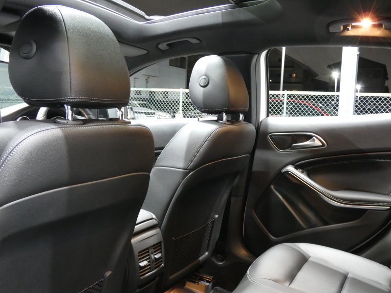メルセデスベンツ GLA GLA250 4MATIC ﾚｰﾀﾞｰｾｰﾌﾃｨPKG　後期  受注生産ﾓﾃﾞﾙ 1ｵｰﾅｰ ｷｰﾚｽｺﾞｰ 黒本革ｼｰﾄ/ﾋｰﾀｰ ﾊﾟﾉﾗﾏｻﾝﾙｰﾌ ﾅﾋﾞ 地ﾃﾞｼﾞ Bｶﾒﾗ AppleCarPlay 前後ﾄﾞﾗﾚｺ GPSﾚｰﾀﾞｰ 自動ﾘｱｹﾞｰﾄ/ﾌｯﾄOP LEDﾗｲﾄ/自動HB ｱﾝﾋﾞｴﾝﾄﾗｲﾄ　2年保証付