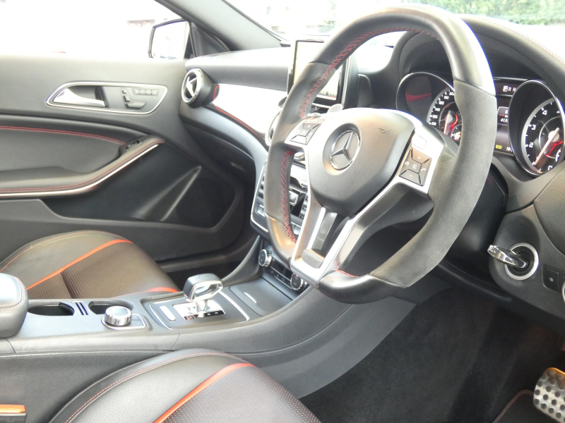 AMG GLA GLA45 AMG 4MATIC ｴﾃﾞｨｼｮﾝ1 ﾚｰﾀﾞｰｾｰﾌﾃｨPKG　300台限定 専用ｴｸｽﾃﾘｱ&ｲﾝﾃﾘｱ AMGﾊﾟﾌｫｰﾏﾝｽｼｰﾄ/ｽﾃｱﾘﾝｸﾞ AMGｴｱﾛ/20ｲﾝﾁAW 強化ﾌﾞﾚｰｷ&ｻｽﾍﾟﾝｼｮﾝ HDDﾅﾋﾞ 地ﾃﾞｼﾞ Bｶﾒﾗ BTｵｰﾃﾞｨｵ 前後ﾄﾞﾗﾚｺ 自動ﾘｱｹﾞｰﾄ　2年保証付