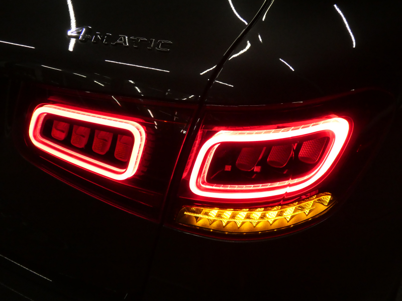 メルセデスベンツ GLC GLC300 4MATIC AMGﾗｲﾝ ﾚｻﾞｰｴｸｽｸﾙｰｼﾌﾞ&ﾚｰﾀﾞｰｾｰﾌﾃｨPKG　後期 1ｵｰﾅｰ meｺﾈｸﾄ AMGｴｱﾛ&20AW 黒本革/ﾍﾞﾝﾁﾚｰﾀｰ/ﾏｯｻｰｼﾞ ﾊﾟﾉﾗﾏSR MBUXﾅﾋﾞ 地ﾃﾞｼﾞ 360度ｶﾒﾗ ﾄﾞﾗﾚｺ Burmester ﾍｯﾄﾞｱｯﾌﾟD 自動ﾘｱｹﾞｰﾄ/ﾌｯﾄOP LEDﾍｯﾄﾞﾗｲﾄ　2年保証付