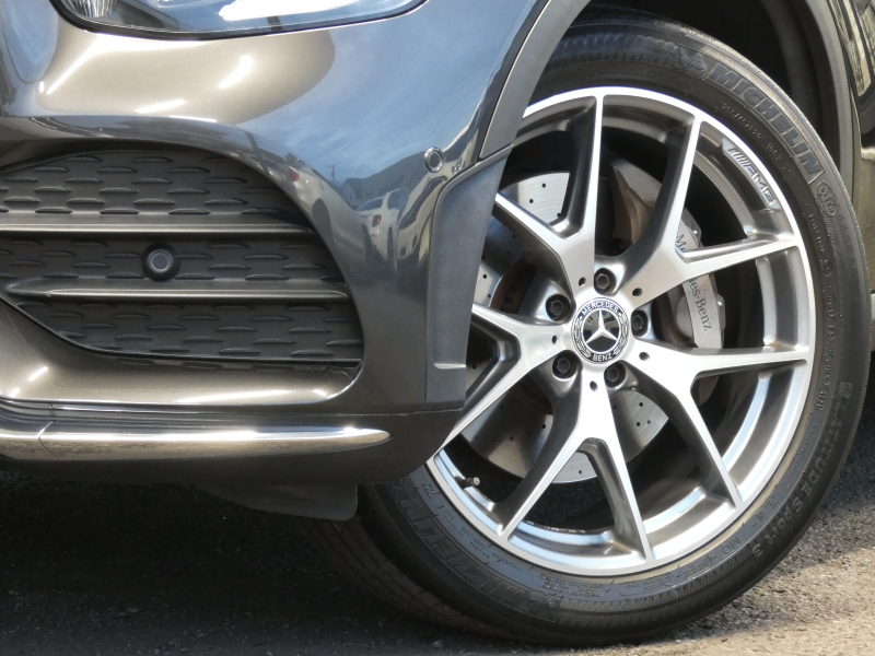 メルセデスベンツ GLC GLC300 4MATIC AMGﾗｲﾝ ﾚｻﾞｰｴｸｽｸﾙｰｼﾌﾞ&ﾚｰﾀﾞｰｾｰﾌﾃｨPKG　後期 1ｵｰﾅｰ meｺﾈｸﾄ AMGｴｱﾛ&20AW 黒本革/ﾍﾞﾝﾁﾚｰﾀｰ/ﾏｯｻｰｼﾞ ﾊﾟﾉﾗﾏSR MBUXﾅﾋﾞ 地ﾃﾞｼﾞ 360度ｶﾒﾗ ﾄﾞﾗﾚｺ Burmester ﾍｯﾄﾞｱｯﾌﾟD 自動ﾘｱｹﾞｰﾄ/ﾌｯﾄOP LEDﾍｯﾄﾞﾗｲﾄ　2年保証付