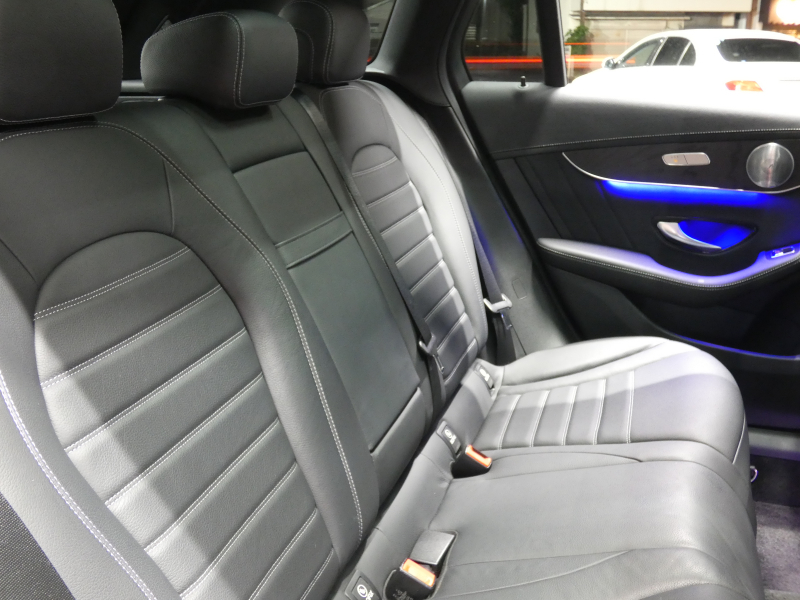 メルセデスベンツ GLC GLC300 4MATIC AMGﾗｲﾝ ﾚｻﾞｰｴｸｽｸﾙｰｼﾌﾞ&ﾚｰﾀﾞｰｾｰﾌﾃｨPKG　後期 1ｵｰﾅｰ meｺﾈｸﾄ AMGｴｱﾛ&20AW 黒本革/ﾍﾞﾝﾁﾚｰﾀｰ/ﾏｯｻｰｼﾞ ﾊﾟﾉﾗﾏSR MBUXﾅﾋﾞ 地ﾃﾞｼﾞ 360度ｶﾒﾗ ﾄﾞﾗﾚｺ Burmester ﾍｯﾄﾞｱｯﾌﾟD 自動ﾘｱｹﾞｰﾄ/ﾌｯﾄOP LEDﾍｯﾄﾞﾗｲﾄ　2年保証付