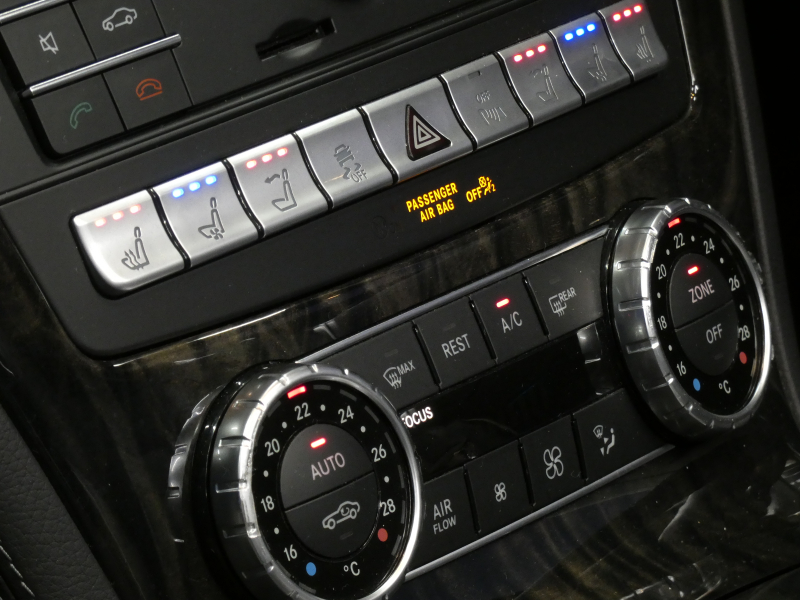 メルセデスベンツ SLクラス SL400 ﾚｰﾀﾞｰｾｰﾌﾃｨPKG　後期 ｷｰﾚｽｺﾞｰ ｶﾞﾗｽﾙｰﾌ 黒革ｼｰﾄ/ﾋｰﾀｰ/ﾍﾞﾝﾁﾚｰﾀｰ HDDﾅﾋﾞ 地ﾃﾞｼﾞ Aｶｰﾌﾟﾚｲ Bｶﾒﾗ 純正ﾄﾞﾗﾚｺ ﾀﾞｲﾅﾐｯｸｾﾚｸﾄ 自動ﾄﾗﾝｸ/ﾌｯﾄOP LEDﾍｯﾄﾞﾗｲﾄ/自動HB AMGｴｱﾛ/19ｲﾝﾁAW　2年保証付
