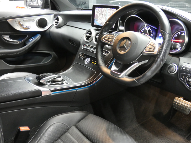 メルセデスベンツ Cクラス C300 ｸｰﾍﾟ ｽﾎﾟｰﾂ ﾚｰﾀﾞｰｾｰﾌﾃｨPKG　受注生産ﾓﾃﾞﾙ  高出力E/G 専用ｴｸｽﾃﾘｱ ｷｰﾚｽｺﾞｰ 黒本革ｼｰﾄ/ﾋｰﾀｰ HDDﾅﾋﾞ 地ﾃﾞｼﾞ Bｶﾒﾗ 前後ﾄﾞﾗﾚｺ ｴｱﾊﾞﾗﾝｽPKG ﾊﾟｰｸﾄﾛﾆｯｸ LEDﾗｲﾄ/自動HB AMGｴｱﾛ 専用AMG19AW　2年保証付