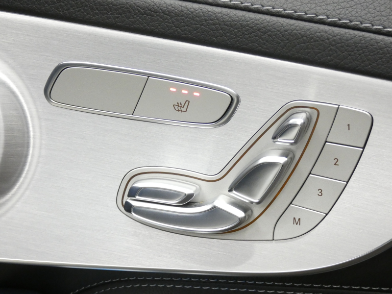 メルセデスベンツ Cクラス C300 ｸｰﾍﾟ ｽﾎﾟｰﾂ ﾚｰﾀﾞｰｾｰﾌﾃｨPKG　受注生産ﾓﾃﾞﾙ  高出力E/G 専用ｴｸｽﾃﾘｱ ｷｰﾚｽｺﾞｰ 黒本革ｼｰﾄ/ﾋｰﾀｰ HDDﾅﾋﾞ 地ﾃﾞｼﾞ Bｶﾒﾗ 前後ﾄﾞﾗﾚｺ ｴｱﾊﾞﾗﾝｽPKG ﾊﾟｰｸﾄﾛﾆｯｸ LEDﾗｲﾄ/自動HB AMGｴｱﾛ 専用AMG19AW　2年保証付