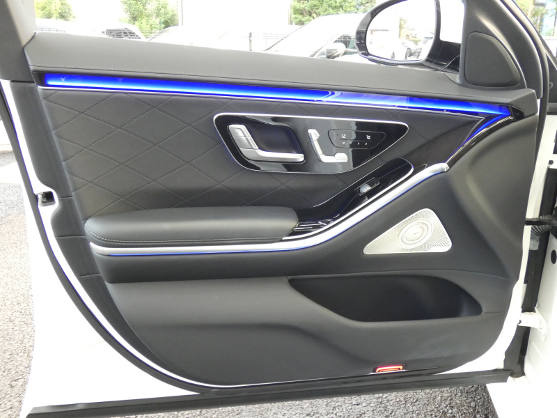 メルセデスベンツ Sクラス S400d 4MATIC AMGﾗｲﾝ ﾚｻﾞｰｴｸｽｸﾙｰｼﾌﾞ&ﾍﾞｰｼｯｸPKG　1ｵｰﾅｰ ﾌﾞﾗｯｸﾚｻﾞｰ/ﾋｰﾀｰ/ﾍﾞﾝﾁﾚｰﾀｰ ﾊﾟﾉﾗﾏSR MBUXﾅﾋﾞTV AppleCarPlay 360ｶﾒﾗ Burmester ﾍｯﾄﾞｱｯﾌﾟD 自動ﾄﾗﾝｸ/ﾌｯﾄOP ﾃﾞｼﾞﾀﾙLEDﾗｲﾄ AMGｴｱﾛ/20ｲﾝﾁAW　2年保証付