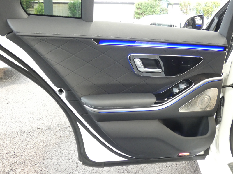 メルセデスベンツ Sクラス S400d 4MATIC AMGﾗｲﾝ ﾚｻﾞｰｴｸｽｸﾙｰｼﾌﾞ&ﾍﾞｰｼｯｸPKG　1ｵｰﾅｰ ﾌﾞﾗｯｸﾚｻﾞｰ/ﾋｰﾀｰ/ﾍﾞﾝﾁﾚｰﾀｰ ﾊﾟﾉﾗﾏSR MBUXﾅﾋﾞTV AppleCarPlay 360ｶﾒﾗ Burmester ﾍｯﾄﾞｱｯﾌﾟD 自動ﾄﾗﾝｸ/ﾌｯﾄOP ﾃﾞｼﾞﾀﾙLEDﾗｲﾄ AMGｴｱﾛ/20ｲﾝﾁAW　2年保証付