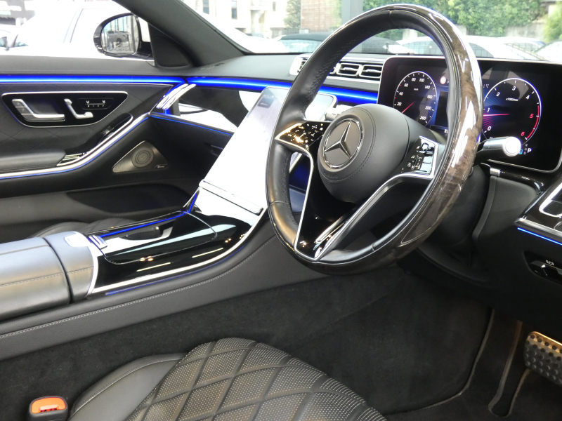 メルセデスベンツ Sクラス S400d 4MATIC AMGﾗｲﾝ ﾚｻﾞｰｴｸｽｸﾙｰｼﾌﾞ&ﾍﾞｰｼｯｸPKG　1ｵｰﾅｰ ﾌﾞﾗｯｸﾚｻﾞｰ/ﾋｰﾀｰ/ﾍﾞﾝﾁﾚｰﾀｰ ﾊﾟﾉﾗﾏSR MBUXﾅﾋﾞTV AppleCarPlay 360ｶﾒﾗ Burmester ﾍｯﾄﾞｱｯﾌﾟD 自動ﾄﾗﾝｸ/ﾌｯﾄOP ﾃﾞｼﾞﾀﾙLEDﾗｲﾄ AMGｴｱﾛ/20ｲﾝﾁAW　2年保証付