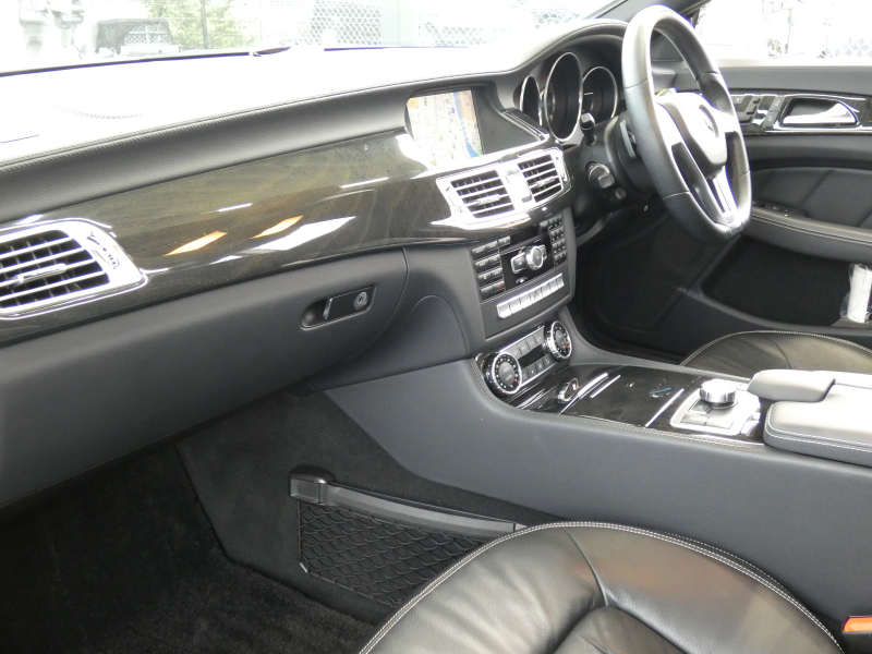 メルセデスベンツ CLS CLS350 BL-EF AMGｽﾎﾟｰﾂPKG　ｷｰﾚｽｺﾞｰ AMGｴｱﾛ&19AW 黒本革/ｼｰﾄﾋｰﾀｰ ｻﾝﾙｰﾌ HDDﾅﾋﾞ 地ﾃﾞｼﾞ ﾊﾞｯｸｶﾒﾗ 前後ﾄﾞﾗﾚｺ ﾊﾟｰｸﾄﾛﾆｯｸ LEDﾍｯﾄﾞﾗｲﾄ/自動ﾊｲﾋﾞｰﾑ ｱﾝﾋﾞｴﾝﾄﾗｲﾄ　2年保証付
