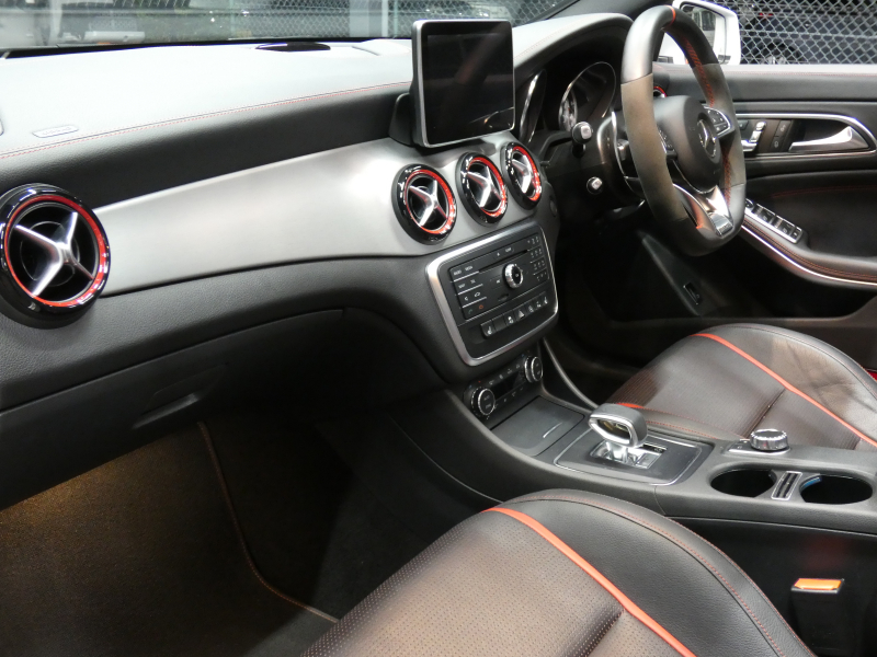 AMG CLAクラス CLA45 AMG 4MATIC AMGｱﾄﾞﾊﾞﾝｽﾄﾞ&ﾚｰﾀﾞｰｾｰﾌﾃｨPKG　有償ﾎﾞﾃﾞｨｶﾗｰ AMGﾊﾟﾌｫｰﾏﾝｽｼｰﾄ/ｽﾃｱﾘﾝｸﾞ AMGｴｱﾛ/18ｲﾝﾁAW 強化ﾌﾞﾚｰｷ&ｻｽ harman/kardon HDDﾅﾋﾞ 地ﾃﾞｼﾞ Bｶﾒﾗ BTｵｰﾃﾞｨｵ ｷｰﾚｽｺﾞｰ 前後ﾄﾞﾗﾚｺ ｷｾﾉﾝ/自動HB　2年保証付