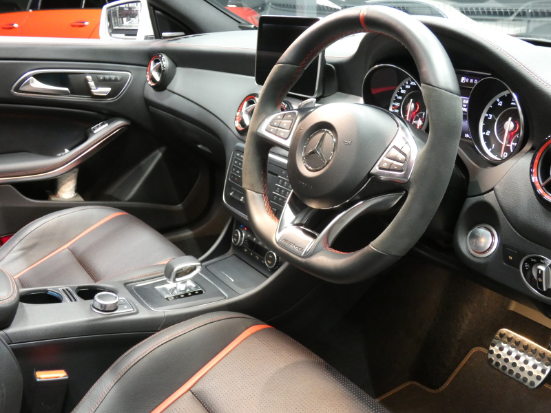 AMG CLAクラス CLA45 AMG 4MATIC AMGｱﾄﾞﾊﾞﾝｽﾄﾞ&ﾚｰﾀﾞｰｾｰﾌﾃｨPKG　有償ﾎﾞﾃﾞｨｶﾗｰ AMGﾊﾟﾌｫｰﾏﾝｽｼｰﾄ/ｽﾃｱﾘﾝｸﾞ AMGｴｱﾛ/18ｲﾝﾁAW 強化ﾌﾞﾚｰｷ&ｻｽ harman/kardon HDDﾅﾋﾞ 地ﾃﾞｼﾞ Bｶﾒﾗ BTｵｰﾃﾞｨｵ ｷｰﾚｽｺﾞｰ 前後ﾄﾞﾗﾚｺ ｷｾﾉﾝ/自動HB　2年保証付