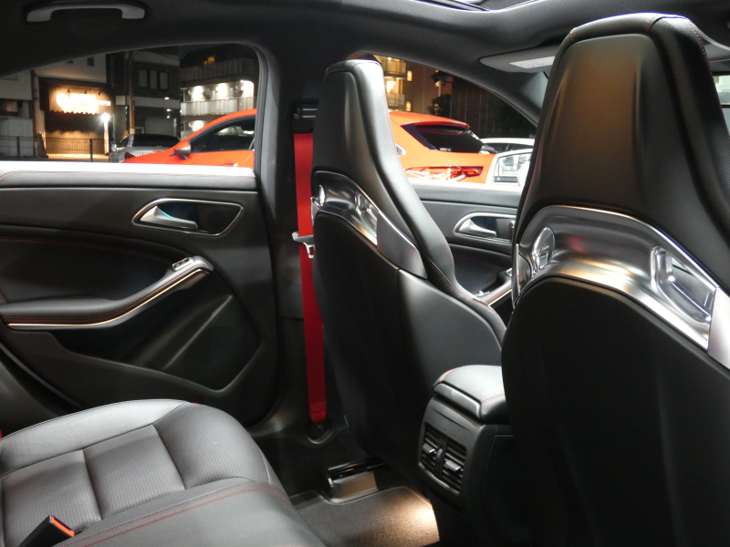 AMG CLAクラス CLA45 AMG 4MATIC AMGｱﾄﾞﾊﾞﾝｽﾄﾞ&ﾚｰﾀﾞｰｾｰﾌﾃｨPKG　有償ﾎﾞﾃﾞｨｶﾗｰ AMGﾊﾟﾌｫｰﾏﾝｽｼｰﾄ/ｽﾃｱﾘﾝｸﾞ AMGｴｱﾛ/18ｲﾝﾁAW 強化ﾌﾞﾚｰｷ&ｻｽ harman/kardon HDDﾅﾋﾞ 地ﾃﾞｼﾞ Bｶﾒﾗ BTｵｰﾃﾞｨｵ ｷｰﾚｽｺﾞｰ 前後ﾄﾞﾗﾚｺ ｷｾﾉﾝ/自動HB　2年保証付