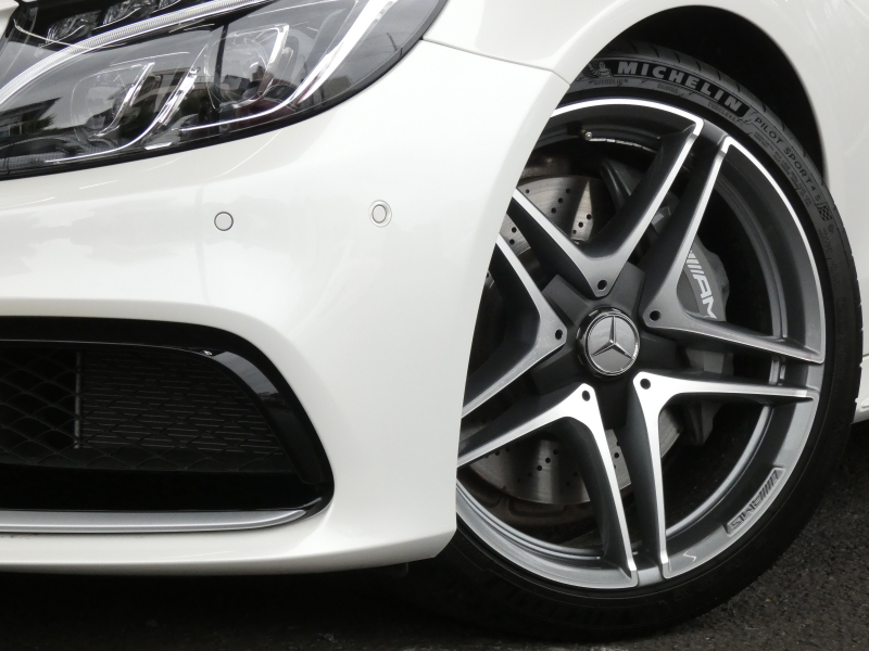 AMG Cクラス C63 ｴｸｽｸﾙｰｼﾌﾞ&ﾚｰﾀﾞｰｾｰﾌﾃｨPKG　1ｵｰﾅｰ AMG19ｲﾝﾁAW&AMGｴｱﾛ ﾌﾞﾗｯｸﾅｯﾊﾟﾚｻﾞｰ ﾅﾋﾞTV Bｶﾒﾗ Burmester 純正ﾄﾞﾗﾚｺ 自動ﾄﾗﾝｸ/ﾌｯﾄOP ｴｱﾊﾞﾗﾝｽPKG/ﾊﾟﾌｭｰﾑｱﾄﾏｲｻﾞｰ AMGﾗｲﾄﾞｺﾝﾄﾛｰﾙｻｽ AMG強化ﾌﾞﾚｰｷ LEDﾍｯﾄﾞﾗｲﾄ　2年保証付