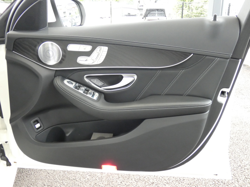 AMG Cクラス C63 ｴｸｽｸﾙｰｼﾌﾞ&ﾚｰﾀﾞｰｾｰﾌﾃｨPKG　1ｵｰﾅｰ AMG19ｲﾝﾁAW&AMGｴｱﾛ ﾌﾞﾗｯｸﾅｯﾊﾟﾚｻﾞｰ ﾅﾋﾞTV Bｶﾒﾗ Burmester 純正ﾄﾞﾗﾚｺ 自動ﾄﾗﾝｸ/ﾌｯﾄOP ｴｱﾊﾞﾗﾝｽPKG/ﾊﾟﾌｭｰﾑｱﾄﾏｲｻﾞｰ AMGﾗｲﾄﾞｺﾝﾄﾛｰﾙｻｽ AMG強化ﾌﾞﾚｰｷ LEDﾍｯﾄﾞﾗｲﾄ　2年保証付