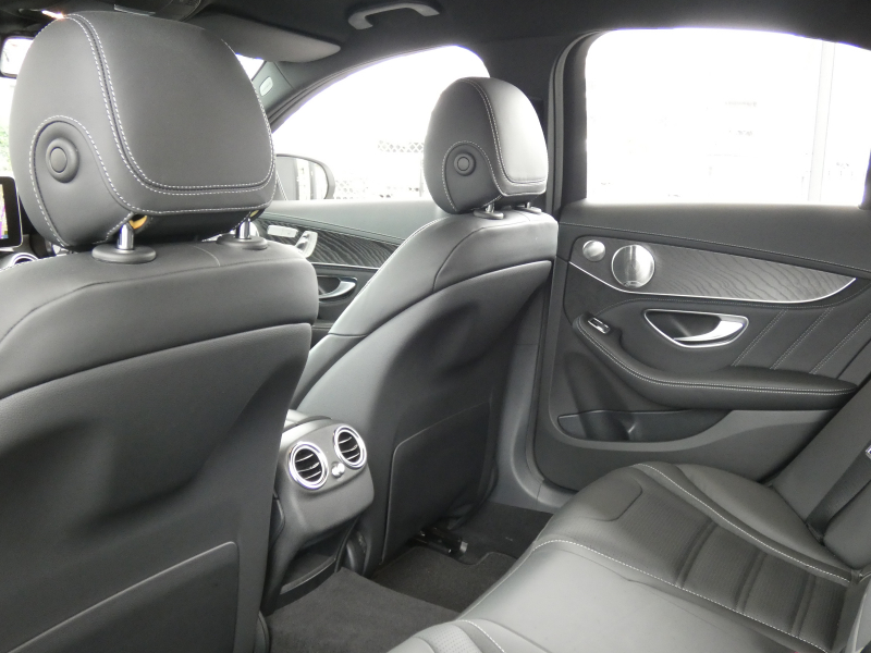 AMG Cクラス C63 ｴｸｽｸﾙｰｼﾌﾞ&ﾚｰﾀﾞｰｾｰﾌﾃｨPKG　1ｵｰﾅｰ AMG19ｲﾝﾁAW&AMGｴｱﾛ ﾌﾞﾗｯｸﾅｯﾊﾟﾚｻﾞｰ ﾅﾋﾞTV Bｶﾒﾗ Burmester 純正ﾄﾞﾗﾚｺ 自動ﾄﾗﾝｸ/ﾌｯﾄOP ｴｱﾊﾞﾗﾝｽPKG/ﾊﾟﾌｭｰﾑｱﾄﾏｲｻﾞｰ AMGﾗｲﾄﾞｺﾝﾄﾛｰﾙｻｽ AMG強化ﾌﾞﾚｰｷ LEDﾍｯﾄﾞﾗｲﾄ　2年保証付