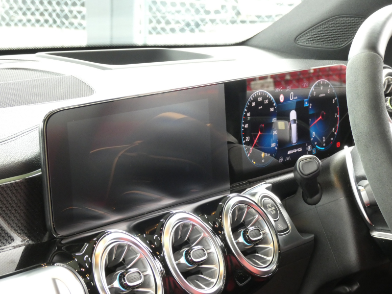 AMG GLB GLB35 4MATIC AMGﾊﾟﾌｫｰﾏﾝｽ&ｱﾄﾞﾊﾞﾝｽﾄﾞ&ﾅﾋﾞｹﾞｰｼｮﾝ&ﾚｰﾀﾞｰｾｰﾌﾃｨPKG　1ｵｰﾅｰ meｺﾈｸﾄ AMGｴｱﾛ/19ｲﾝﾁｱﾙﾐ ﾊﾟﾌｫｰﾏﾝｽｽﾃｱﾘﾝｸﾞ/ｽｲｯﾁ 赤黒革/ﾍﾞﾝﾁﾚｰﾀｰ ﾊﾟﾉﾗﾏｻﾝﾙｰﾌ MBUXﾅﾋﾞ 地ﾃﾞｼﾞ 360度ｶﾒﾗ ﾍｯﾄﾞｱｯﾌﾟD　2年保証付