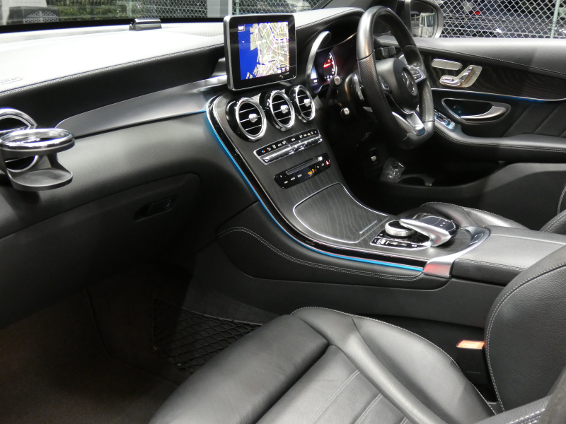 AMG GLCクーペ GLC43 4MATIC ｸｰﾍﾟ ﾚｻﾞｰｴｸｽｸﾙｰｼﾌﾞ&ﾅｲﾄ&ﾚｰﾀﾞｰｾｰﾌﾃｨPKG　AMGｴｱﾛ/21ｲﾝﾁAW AMGﾗｲﾄﾞｺﾝﾄﾛｰﾙ 黒本革/前後ﾋｰﾀｰ ｻﾝﾙｰﾌ HDDﾅﾋﾞ 地ﾃﾞｼﾞ 360度ｶﾒﾗ Burmester LEDﾍｯﾄﾞﾗｲﾄ ｵｰﾄﾘｱｹﾞｰﾄ ｴｱﾊﾞﾗﾝｽPKG ﾍｯﾄﾞｱｯﾌﾟD　2年保証付