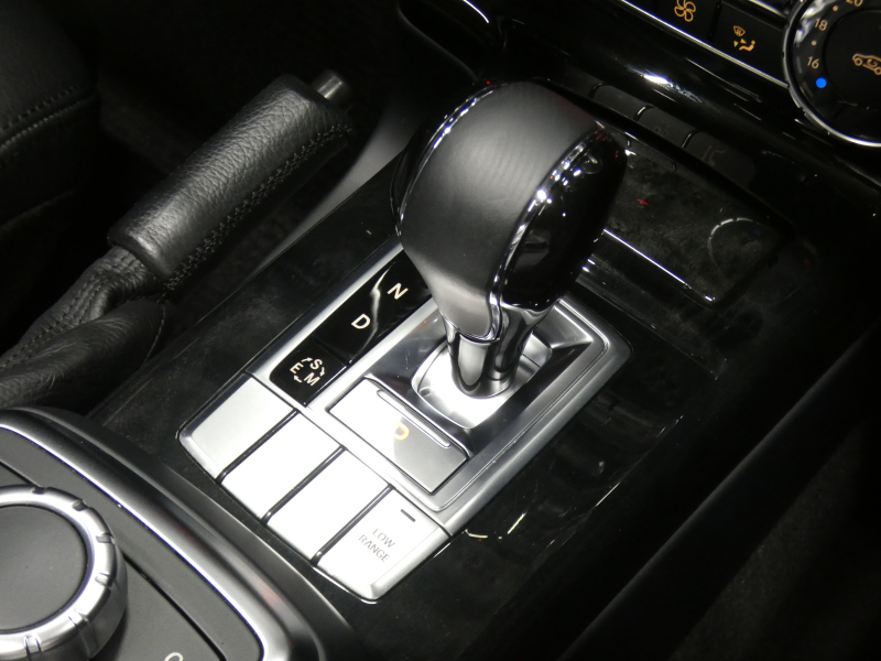 メルセデスベンツ Gクラス G350d ﾗｸﾞｼﾞｭｱﾘｰPKG　ﾃﾞｨｽﾄﾛﾆｯｸﾌﾟﾗｽ 245psE/G AMGｵｰﾊﾞｰﾌｪﾝﾀﾞｰ 黒本革ｼｰﾄ/前後ﾋｰﾀｰ HDDﾅﾋﾞ 地ﾃﾞｼﾞ ﾊﾞｯｸ&ｻｲﾄﾞｶﾒﾗ harman/kardon BTｵｰﾃﾞｨｵ ﾊﾟﾄﾞﾙｼﾌﾄ ﾊﾟｰｸﾄﾛﾆｯｸｾﾝｻｰ 純正18ｲﾝﾁAW ｷｾﾉﾝﾗｲﾄ　2年保証付