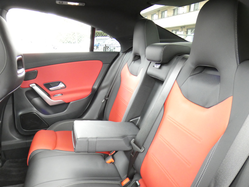 メルセデスベンツ CLAクラス CLA200d AMGﾗｲﾝ AMGﾚｻﾞｰｴｸｽｸﾙｰｼﾌﾞ&ｱﾄﾞﾊﾞﾝｽﾄﾞ&ﾅﾋﾞ&ﾚｰﾀﾞｰｾｰﾌﾃｨPKG　meｺﾈｸﾄ 赤黒革 ﾊﾟﾉﾗﾏSR MBUXﾅﾋﾞTV 360度ｶﾒﾗ ｱﾄﾞﾊﾞﾝｽﾄﾞｻｳﾝﾄﾞ ﾍｯﾄﾞｱｯﾌﾟD ﾜｲﾔﾚｽﾁｬｰｼﾞ ﾄﾞﾗﾚｺ LEDﾗｲﾄ/ｱﾀﾞﾌﾟﾃｨﾌﾞHB　2年保証付