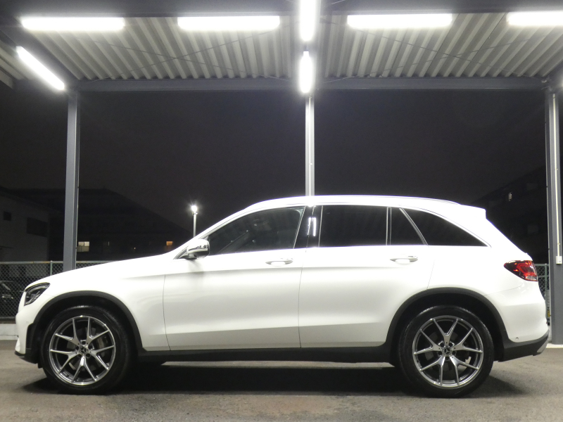 メルセデスベンツ GLC GLC300 4MATIC AMGﾗｲﾝ ﾚｻﾞｰｴｸｽｸﾙｰｼﾌﾞ&ﾚｰﾀﾞｰｾｰﾌﾃｨPKG　後期 meｺﾈｸﾄ AMGｴｱﾛ&20AW 黒本革/ﾍﾞﾝﾁﾚｰﾀｰ/ﾏｯｻｰｼﾞ ﾊﾟﾉﾗﾏSR MBUXﾅﾋﾞ 地ﾃﾞｼﾞ 360度ｶﾒﾗ 前後ﾄﾞﾗﾚｺ Burmester ﾍｯﾄﾞｱｯﾌﾟD 自動ﾘｱｹﾞｰﾄ/ﾌｯﾄOP LEDﾍｯﾄﾞﾗｲﾄ　2年保証付