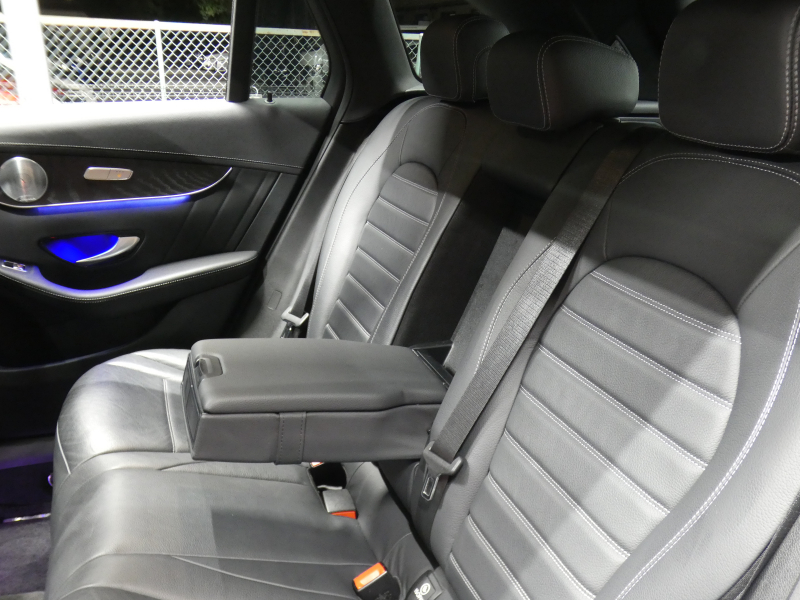 メルセデスベンツ GLC GLC300 4MATIC AMGﾗｲﾝ ﾚｻﾞｰｴｸｽｸﾙｰｼﾌﾞ&ﾚｰﾀﾞｰｾｰﾌﾃｨPKG　後期 meｺﾈｸﾄ AMGｴｱﾛ&20AW 黒本革/ﾍﾞﾝﾁﾚｰﾀｰ/ﾏｯｻｰｼﾞ ﾊﾟﾉﾗﾏSR MBUXﾅﾋﾞ 地ﾃﾞｼﾞ 360度ｶﾒﾗ 前後ﾄﾞﾗﾚｺ Burmester ﾍｯﾄﾞｱｯﾌﾟD 自動ﾘｱｹﾞｰﾄ/ﾌｯﾄOP LEDﾍｯﾄﾞﾗｲﾄ　2年保証付