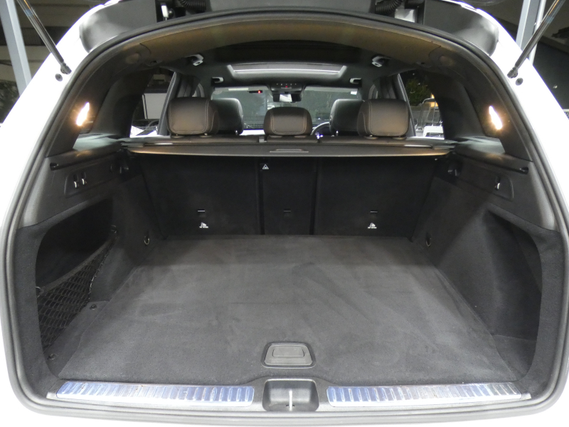 メルセデスベンツ GLC GLC300 4MATIC AMGﾗｲﾝ ﾚｻﾞｰｴｸｽｸﾙｰｼﾌﾞ&ﾚｰﾀﾞｰｾｰﾌﾃｨPKG　後期 meｺﾈｸﾄ AMGｴｱﾛ&20AW 黒本革/ﾍﾞﾝﾁﾚｰﾀｰ/ﾏｯｻｰｼﾞ ﾊﾟﾉﾗﾏSR MBUXﾅﾋﾞ 地ﾃﾞｼﾞ 360度ｶﾒﾗ 前後ﾄﾞﾗﾚｺ Burmester ﾍｯﾄﾞｱｯﾌﾟD 自動ﾘｱｹﾞｰﾄ/ﾌｯﾄOP LEDﾍｯﾄﾞﾗｲﾄ　2年保証付
