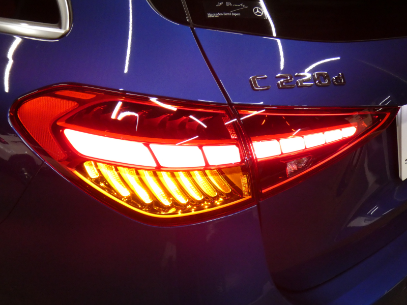 メルセデスベンツ Cクラス C220d ｽﾃｰｼｮﾝﾜｺﾞﾝ AVG AMGﾗｲﾝ&ﾚｻﾞｰｴｸｽｸﾙｰｼﾌﾞ&ﾍﾞｰｼｯｸ&ﾚｰﾀﾞｰｾｰﾌﾃｨPKG　ISG搭載 meｺﾈｸﾄ 赤黒革 ﾊﾟﾉﾗﾏSR MBUXﾅﾋﾞ 地ﾃﾞｼﾞ AppleCarPlay 360度ｶﾒﾗ ﾍｯﾄﾞｱｯﾌﾟD 前後ﾄﾞﾗﾚｺ ｱﾄﾞﾊﾞﾝｽﾄﾞｻｳﾝﾄﾞ 自動ﾘｱｹﾞｰﾄ AMGｴｱﾛ/18AW　2年保証付