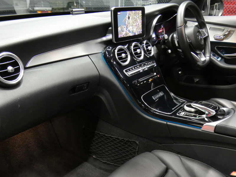メルセデスベンツ Cクラス C180  ｽﾃｰｼｮﾝﾜｺﾞﾝ ﾛｰﾚｳｽｴﾃﾞｨｼｮﾝ ﾚｰﾀﾞｰｾｰﾌﾃｨPKG　特別仕様車 meｺﾈｸﾄ 9速AT 黒革 ﾊﾟﾉﾗﾏSR HDDﾅﾋﾞ 地ﾃﾞｼﾞ ﾊﾞｯｸｶﾒﾗ ﾄﾞﾗﾚｺ ﾀﾞｲﾅﾐｯｸｾﾚｸﾄ 自動ﾘｱｹﾞｰﾄ LEDﾗｲﾄ ｱﾝﾋﾞｴﾝﾄﾗｲﾄ AMGｴｱﾛ/18AW　2年保証付
