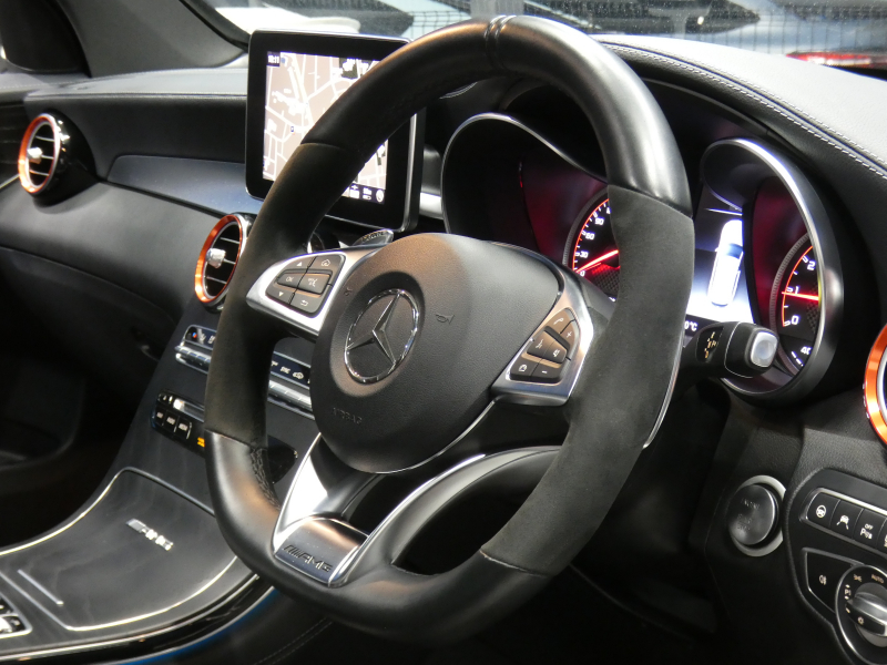 AMG GLC GLC63 S 4MATIC+ ﾚｻﾞｰｴｸｽｸﾙｰｼﾌﾞ&ﾚｰﾀﾞｰｾｰﾌﾃｨPKG　meｺﾈｸﾄ 510ps ﾊﾟﾌｫｰﾏﾝｽｽﾃｱﾘﾝｸﾞ/ｴｸﾞｿﾞｰｽﾄ 専用21ｲﾝﾁAW 黒/白ﾅｯﾊﾟﾚｻﾞｰ ﾊﾟﾉﾗﾏSR ﾅﾋﾞTV 360度ｶﾒﾗ Burmester ﾍｯﾄﾞｱｯﾌﾟD ｴｱﾊﾞﾗﾝｽPKG  ﾄﾞﾗﾚｺ ｷｰﾚｽｺﾞｰ LEDﾗｲﾄ　2年保証付