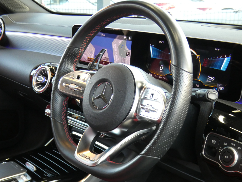 AMG Aクラス A35 4MATIC AMGｱﾄﾞﾊﾞﾝｽﾄﾞ&ﾅﾋﾞｹﾞｰｼｮﾝ&ﾚｰﾀﾞｰｾｰﾌﾃｨPKG　meｺﾈｸﾄ AMGｴｱﾛ 18ｲﾝﾁAW 赤黒革/ﾋｰﾀｰ ﾊﾟﾉﾗﾏｻﾝﾙｰﾌ MBUXﾅﾋﾞ 地ﾃﾞｼﾞ 360度ｶﾒﾗ ﾍｯﾄﾞｱｯﾌﾟD ｱﾄﾞﾊﾞﾝｽﾄﾞｻｳﾝﾄﾞ 前後ﾄﾞﾗﾚｺ LEDﾍｯﾄﾞﾗｲﾄ/自動HB　2年保証付