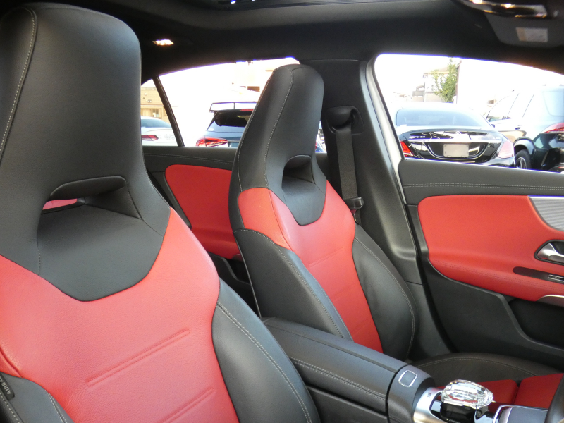 AMG Aクラス A35 4MATIC AMGｱﾄﾞﾊﾞﾝｽﾄﾞ&ﾅﾋﾞｹﾞｰｼｮﾝ&ﾚｰﾀﾞｰｾｰﾌﾃｨPKG　meｺﾈｸﾄ AMGｴｱﾛ 18ｲﾝﾁAW 赤黒革/ﾋｰﾀｰ ﾊﾟﾉﾗﾏｻﾝﾙｰﾌ MBUXﾅﾋﾞ 地ﾃﾞｼﾞ 360度ｶﾒﾗ ﾍｯﾄﾞｱｯﾌﾟD ｱﾄﾞﾊﾞﾝｽﾄﾞｻｳﾝﾄﾞ 前後ﾄﾞﾗﾚｺ LEDﾍｯﾄﾞﾗｲﾄ/自動HB　2年保証付