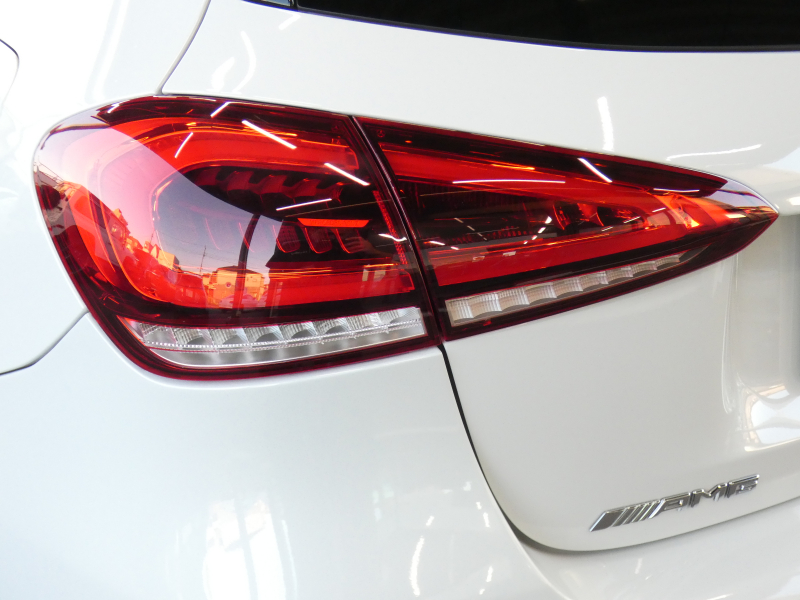 AMG Aクラス A35 4MATIC AMGｱﾄﾞﾊﾞﾝｽﾄﾞ&ﾅﾋﾞｹﾞｰｼｮﾝ&ﾚｰﾀﾞｰｾｰﾌﾃｨPKG　meｺﾈｸﾄ AMGｴｱﾛ 18ｲﾝﾁAW 赤黒革/ﾋｰﾀｰ ﾊﾟﾉﾗﾏｻﾝﾙｰﾌ MBUXﾅﾋﾞ 地ﾃﾞｼﾞ 360度ｶﾒﾗ ﾍｯﾄﾞｱｯﾌﾟD ｱﾄﾞﾊﾞﾝｽﾄﾞｻｳﾝﾄﾞ 前後ﾄﾞﾗﾚｺ LEDﾍｯﾄﾞﾗｲﾄ/自動HB　2年保証付
