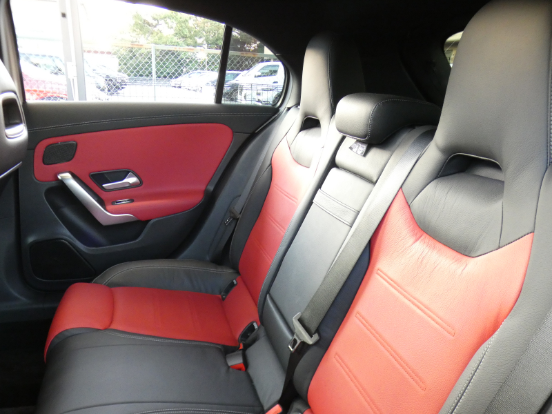 AMG Aクラス A35 4MATIC AMGｱﾄﾞﾊﾞﾝｽﾄﾞ&ﾅﾋﾞｹﾞｰｼｮﾝ&ﾚｰﾀﾞｰｾｰﾌﾃｨPKG　meｺﾈｸﾄ AMGｴｱﾛ 18ｲﾝﾁAW 赤黒革/ﾋｰﾀｰ ﾊﾟﾉﾗﾏｻﾝﾙｰﾌ MBUXﾅﾋﾞ 地ﾃﾞｼﾞ 360度ｶﾒﾗ ﾍｯﾄﾞｱｯﾌﾟD ｱﾄﾞﾊﾞﾝｽﾄﾞｻｳﾝﾄﾞ 前後ﾄﾞﾗﾚｺ LEDﾍｯﾄﾞﾗｲﾄ/自動HB　2年保証付