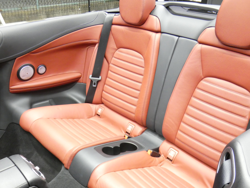 AMG Cクラス C43 4MATIC ｶﾌﾞﾘｵﾚ ﾚｰﾀﾞｰｾｰﾌﾃｨPKG　ｷｰﾚｽｺﾞｰ 9速AT ﾌﾞﾗｯｸ幌 赤本革ｼｰﾄ/ﾋｰﾀｰ/ｴｱｽｶｰﾌ HDDﾅﾋﾞ 地ﾃﾞｼﾞ Bｶﾒﾗ Burmester ｴｱﾊﾞﾗﾝｽPKG AMGｴｱﾛ/19ｲﾝﾁAW AMGﾗｲﾄﾞｺﾝﾄﾛｰﾙｻｽ LEDﾗｲﾄ/自動ﾊｲﾋﾞｰﾑ　2年保証付