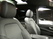 メルセデスベンツ Vクラス V220d ｴｸｽｸﾙｰｼﾌﾞ ﾛﾝｸﾞ ﾌﾟﾗﾁﾅｽｲｰﾄ ﾚｰﾀﾞｰｾｰﾌﾃｨPKG　後期 1ｵｰﾅｰ 受注生産 現行2,000ccE/G 全席ﾅｯﾊﾟﾚｻﾞｰ ｴｸｽｸﾙｰｼﾌﾞｼｰﾄ DINAMICAﾙｰﾌﾗｲﾅｰ ﾊﾟﾉﾗﾏSR MBUXﾅﾋﾞ Aｶｰﾌﾟﾚｲ 360ｶﾒﾗ AMGｴｱﾛ&19AW　新車保証継承可能