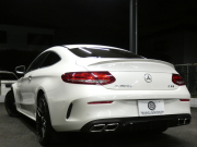 AMG Cクラス C63 ｸｰﾍﾟ ﾚｰﾀﾞｰｾｰﾌﾃｨPKG　AMG19ｲﾝﾁAW &AMGｴｱﾛ ﾌﾞﾗｯｸﾅｯﾊﾟﾚｻﾞｰ ﾅﾋﾞTV Bｶﾒﾗ Burmester ﾄﾞﾗﾚｺ 自動ﾄﾗﾝｸ/ﾌｯﾄOP ｴｱﾊﾞﾗﾝｽPKG/ﾊﾟﾌｭｰﾑｱﾄﾏｲｻﾞｰ LEDﾍｯﾄﾞﾗｲﾄ　2年保証付