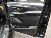 メルセデスベンツ Vクラス V220d ﾏﾙｺﾎﾟｰﾛﾎﾗｲｿﾞﾝ ﾚｰﾀﾞｰｾｰﾌﾃｨPKG　後期 New2,000ccE/G 9速AT MBUXﾅﾋﾞTV ｻｲﾄﾞｵｰﾆﾝｸﾞ ﾎﾟｯﾌﾟｱｯﾌﾟﾙｰﾌ 最大5名就寝可能 回転式ｼｰﾄ 黒本革 2ndｼｰﾄﾍﾞﾝﾁﾚｰﾀｰ&ﾋｰﾀｰ 両側ﾊﾟﾜｰｽﾗｲﾄﾞ LEDﾍｯﾄﾞﾗｲﾄ　新車保証継承可能