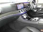 AMG Eクラス E43 4MATICｽﾃｰｼｮﾝﾜｺﾞﾝ ﾚｰﾀﾞｰｾｰﾌﾃｨPKG　ﾌﾞﾗｯｸﾅｯﾊﾟﾚｻﾞｰ 全席ｼｰﾄﾋｰﾀｰ ﾊﾟﾉﾗﾏｻﾝﾙｰﾌ HDDﾅﾋﾞ 地ﾃﾞｼﾞ Appleｶｰﾌﾟﾚｲ 360ｶﾒﾗ F/Rﾄﾞﾗﾚｺ ｴｱｻｽ Burmester LEDﾍｯﾄﾞﾗｲﾄ 20ｲﾝﾁｱﾙﾐ　2年保証付