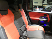 AMG GLB GLB35 4MATIC AMGﾊﾟﾌｫｰﾏﾝｽ&AMGｱﾄﾞﾊﾞﾝｽﾄﾞ&ﾚｰﾀﾞｰｾｰﾌﾃｨPKG　meｺﾈｸﾄ AMGｴｱﾛ 19ｲﾝﾁｱﾙﾐ ﾊﾟﾌｫｰﾏﾝｽｽﾃｱﾘﾝｸﾞ ﾄﾞﾗｲﾌﾞｺﾝﾄﾛｰﾙｽｲｯﾁ 赤黒革 ﾊﾟﾉﾗﾏｻﾝﾙｰﾌ MBUXﾅﾋﾞ Appleｶｰﾌﾟﾚｲ 360ｶﾒﾗ　新車保証継承可能