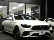 AMG Eクラス E53 4MATIC+ ｽﾃｰｼｮﾝﾜｺﾞﾝ ｴｸｽｸﾙｰｼﾌﾞ&ﾚｰﾀﾞｰｾｰﾌﾃｨPKG ISG搭載 後期ﾓﾃﾞﾙ 1ｵｰﾅｰ meｺﾈｸﾄ 黒ﾅｯﾊﾟﾚｻﾞｰ/ﾍﾞﾝﾁﾚｰﾀｰ ﾊﾟﾉﾗﾏｻﾝﾙｰﾌ MBUXﾅﾋﾞ 地ﾃﾞｼﾞ 360ｶﾒﾗ Aｶｰﾌﾟﾚｲ Burmester ﾍｯﾄﾞｱｯﾌﾟD　2年保証付