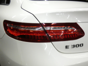 メルセデスベンツ Eクラス E300 ｸｰﾍﾟ ｽﾎﾟｰﾂ ｴｸｽｸﾙｰｼﾌﾞ&ﾚｰﾀﾞｰｾｰﾌﾃｨPKG　245ps AMGｴｱﾛ&19AW meｺﾈｸﾄ ｷｰﾚｽｺﾞｰ ﾅｯﾊﾟ黒革 ﾍﾞﾝﾁﾚｰﾀｰ&ﾏｯｻｰｼﾞ ﾊﾟﾉﾗﾏｻﾝﾙｰﾌ ﾅﾋﾞTV 360ｶﾒﾗ Aｶｰﾌﾟﾚｲ Burmester ﾍｯﾄﾞｱｯﾌﾟD ｴｱﾊﾞﾗﾝｽPKG ｵｰﾄﾄﾗﾝｸ　2年保証付