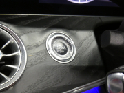 メルセデスベンツ Eクラス E200 ｶﾌﾞﾘｵﾚ ｽﾎﾟｰﾂ ﾚｰﾀﾞｰｾｰﾌﾃｨPKG　meｺﾈｸﾄ AMGｴｱﾛ&19AW ﾀﾞｰｸﾚｯﾄﾞ幌 ﾚｯﾄﾞ/ﾌﾞﾗｯｸ革 ﾋｰﾀｰ&ｴｱｽｶｰﾌ 純正ﾅﾋﾞ 地ﾃﾞｼﾞ Aｶｰﾌﾟﾚｲ 360ｶﾒﾗ ﾄﾞﾗﾚｺ ﾍｯﾄﾞｱｯﾌﾟD Burmester ｴｱﾊﾞﾗﾝｽPKG　2年保証付