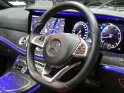 メルセデスベンツ Eクラス E200 ｶﾌﾞﾘｵﾚ ｽﾎﾟｰﾂ ﾚｰﾀﾞｰｾｰﾌﾃｨPKG　meｺﾈｸﾄ AMGｴｱﾛ&19AW ﾀﾞｰｸﾚｯﾄﾞ幌 ﾚｯﾄﾞ/ﾌﾞﾗｯｸ革 ﾋｰﾀｰ&ｴｱｽｶｰﾌ 純正ﾅﾋﾞ 地ﾃﾞｼﾞ Aｶｰﾌﾟﾚｲ 360ｶﾒﾗ ﾄﾞﾗﾚｺ ﾍｯﾄﾞｱｯﾌﾟD Burmester ｴｱﾊﾞﾗﾝｽPKG　2年保証付