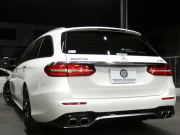 AMG Eクラス E53 4MATIC+ ｽﾃｰｼｮﾝﾜｺﾞﾝ ｴｸｽｸﾙｰｼﾌﾞ&ﾚｰﾀﾞｰｾｰﾌﾃｨPKG　中期 ISG搭載 meｺﾈｸﾄ 茶革 ﾍﾞﾝﾁﾚｰﾀｰ&ﾘﾗｸｾﾞｰｼｮﾝ 前後席ﾋｰﾀｰ ﾊﾟﾉﾗﾏSR ﾅﾋﾞTV Aｶｰﾌﾟﾚｲ 360ｶﾒﾗ ﾍｯﾄﾞｱｯﾌﾟD Burmester AMGｴｱﾛ&AMG20AW　2年保証付
